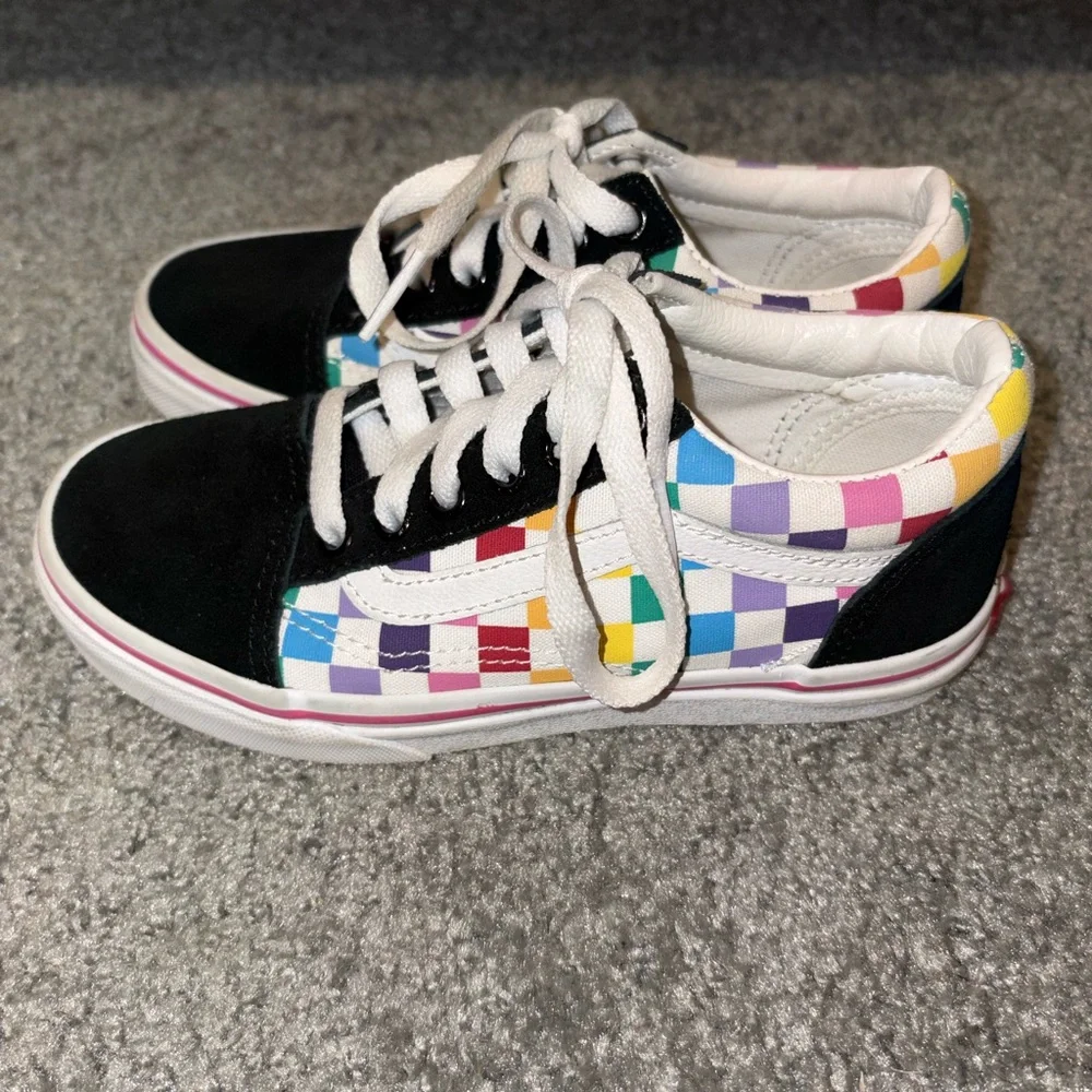 Vans Kids Checkerboard Low-Top Sneakers in Black and Multicolor